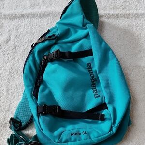 Patagonia Atom 8L Sling Bag - Teal Preowned